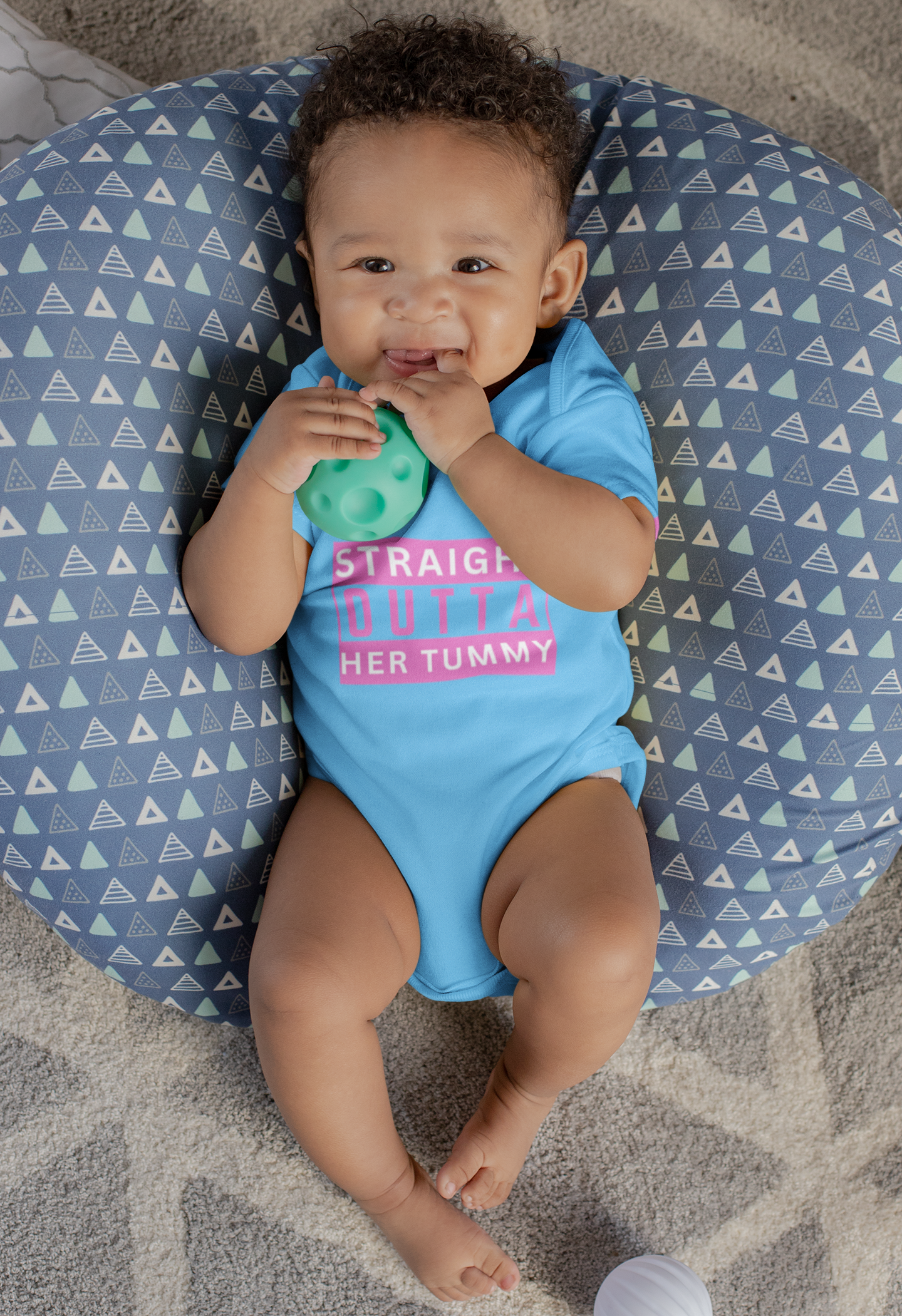 Straight Outta Her Tummy Infant Girls Fine Jersey Bodysuit, Funny Baby Onesies, Cute Baby Girl Onesie from 0-24 Months, Onesies for Girls, Cute Baby Shower Gift