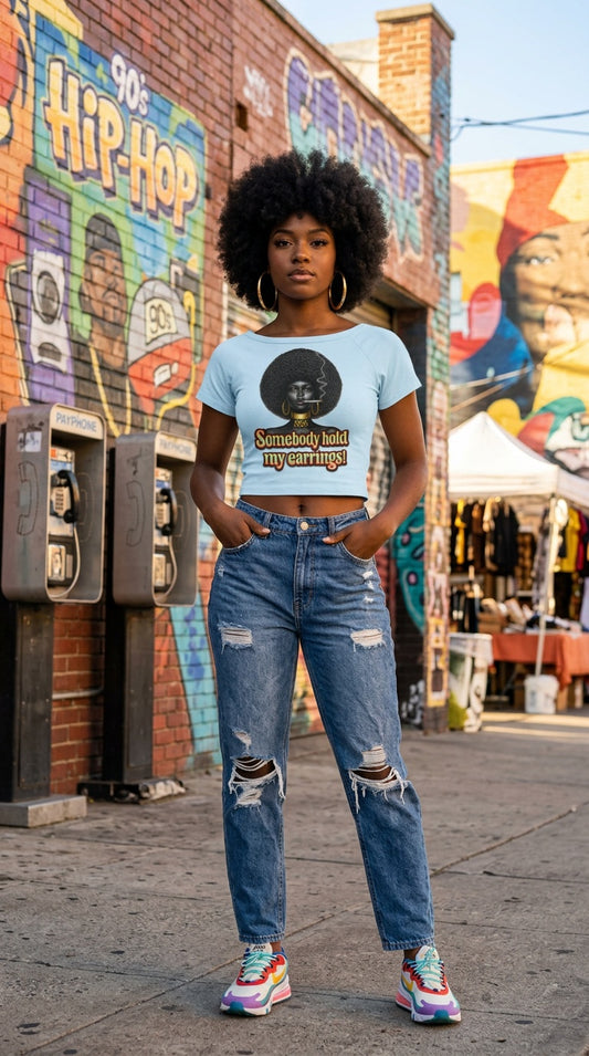 Somebody Hold My Earrings – Women's Boatneck Raglan Crop T-Shirt